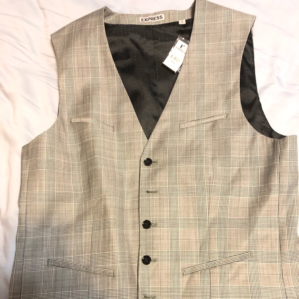 Men’s medium express grey checkered suit vest